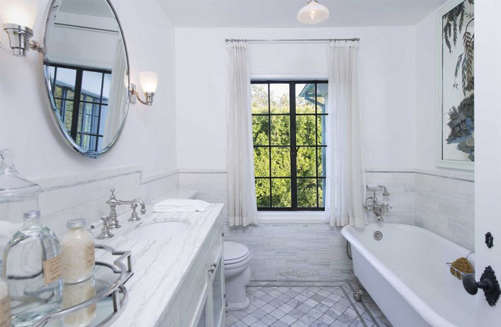 Dennis Quaid Super Luxurious Celebrity Bathrooms